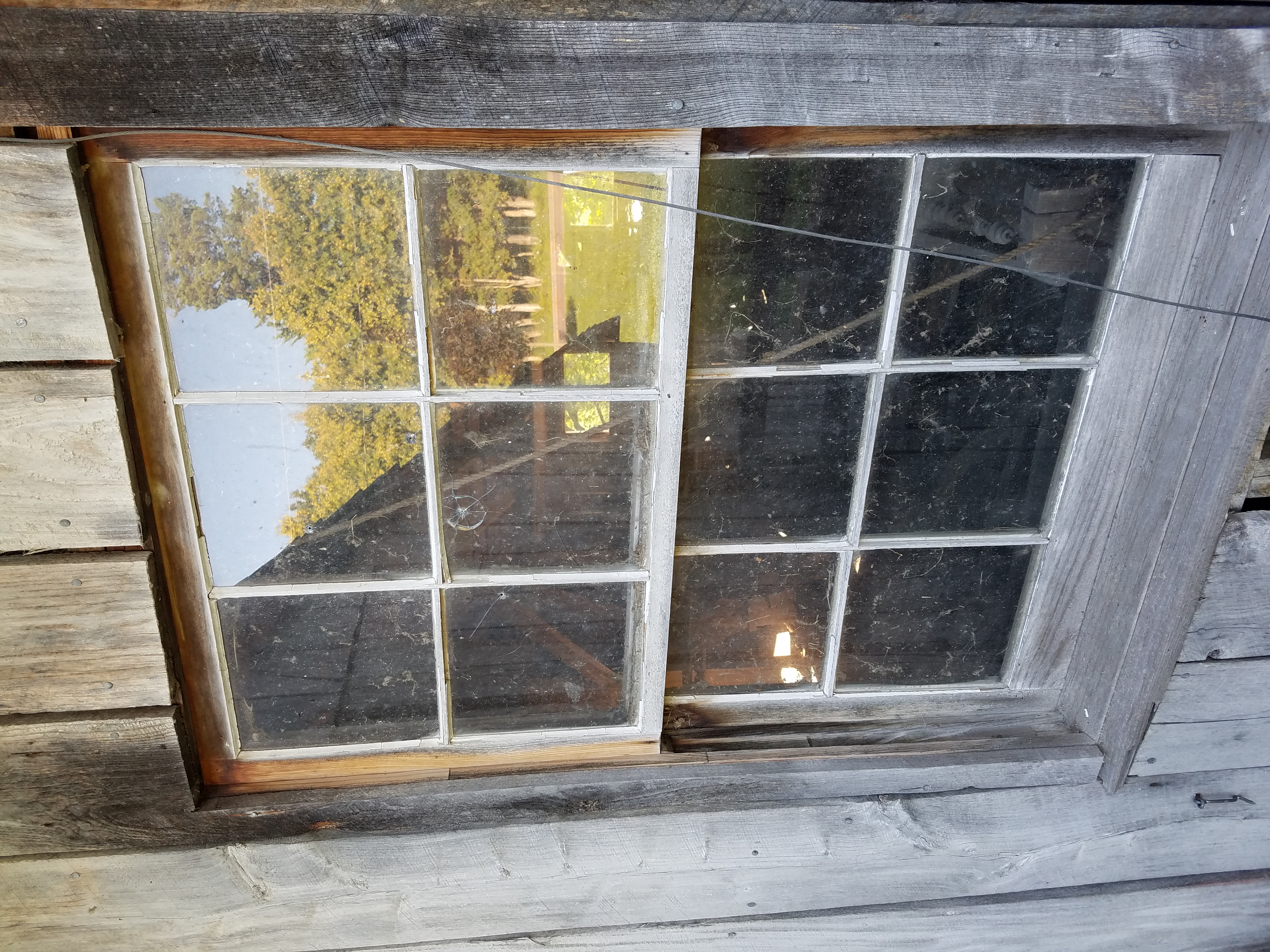old-wood-windows-915.jpg